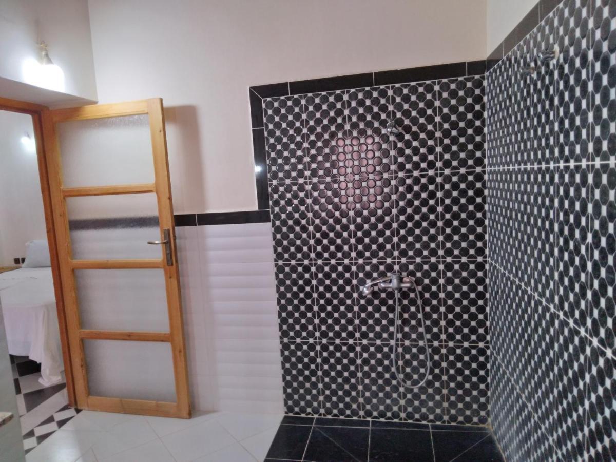 Hotel Et Restaurant Riad Amodou タンギール エクステリア 写真