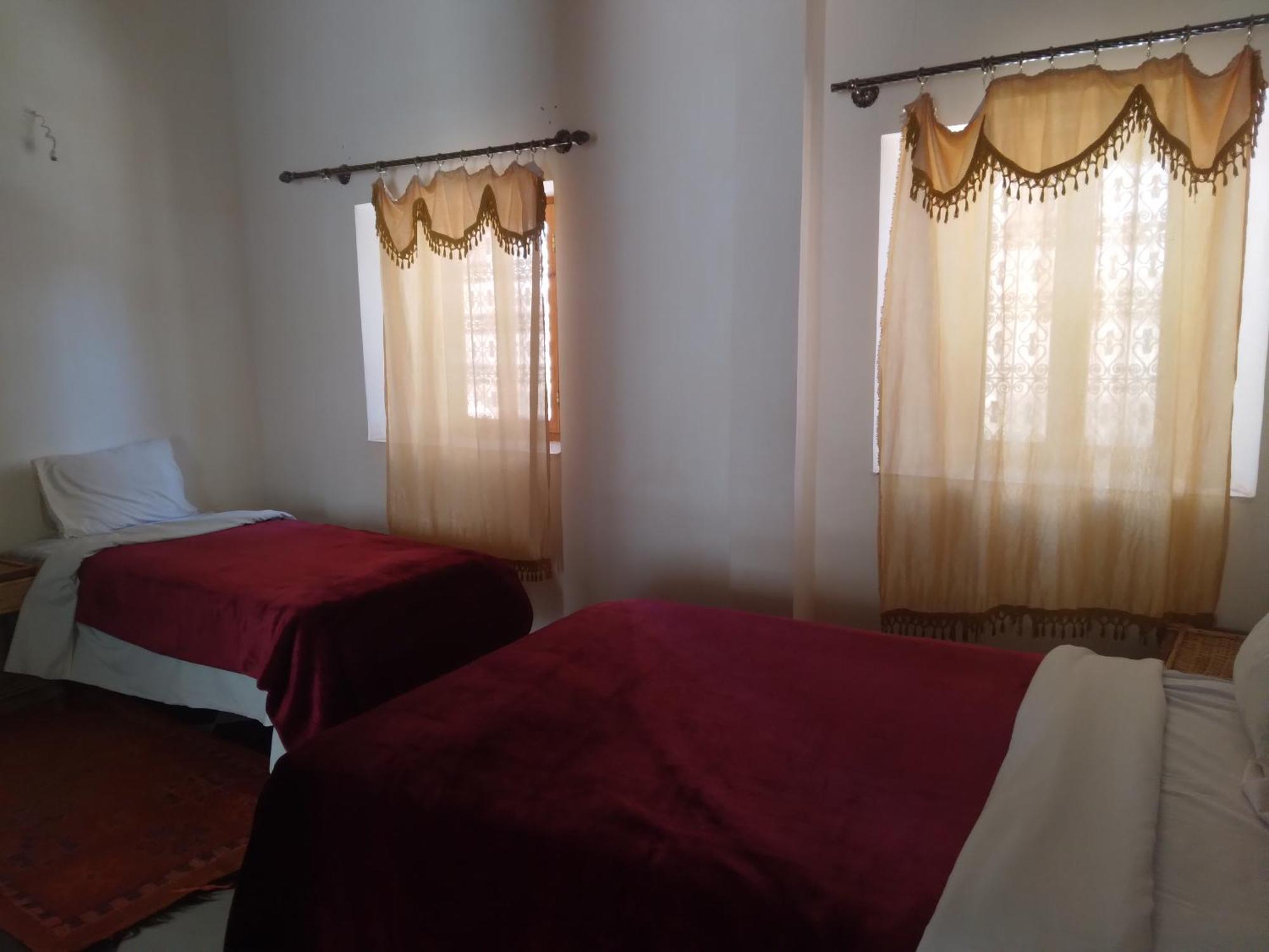 Hotel Et Restaurant Riad Amodou タンギール エクステリア 写真